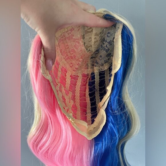 Long pink blue Harley Quinn wig - Picture 6 of 6